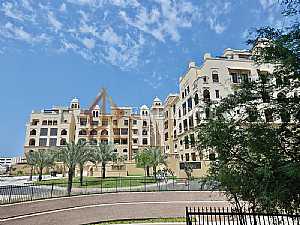 صورة الاعلان: شقة واسعة غرفة ماستر وصالة مع بلكونة بموقع متميز في جزيرة السعديات - في أبو ظبي الإمارات